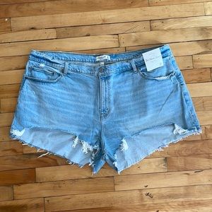 NWT Abercrombie & Fitch Curve Love Mom Short